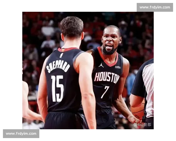 NBA季后赛数据统计：球员场均得分、篮板、助攻榜